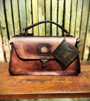 Borsa lati squadrati